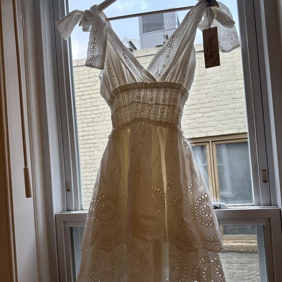 Strut & Bolt Dresses & Skirts - NWT Strut & Bolt White Mini Crochet Dress, Small